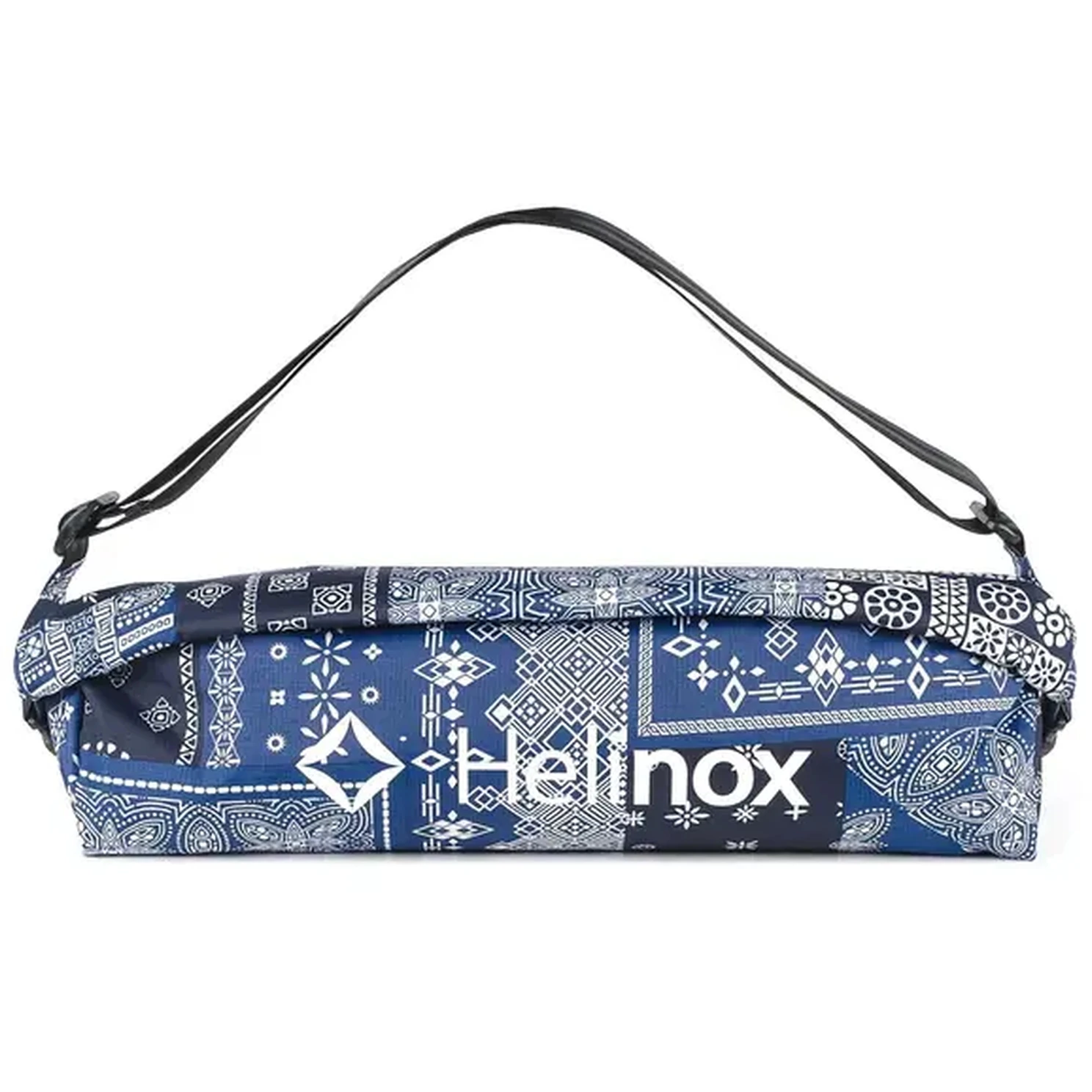 Helinox Incline Festival Chair - Blue Bandanna Quilt - Black 7 Helinox Incline Festival Chair - Blue Bandanna Quilt - Black - Image 5